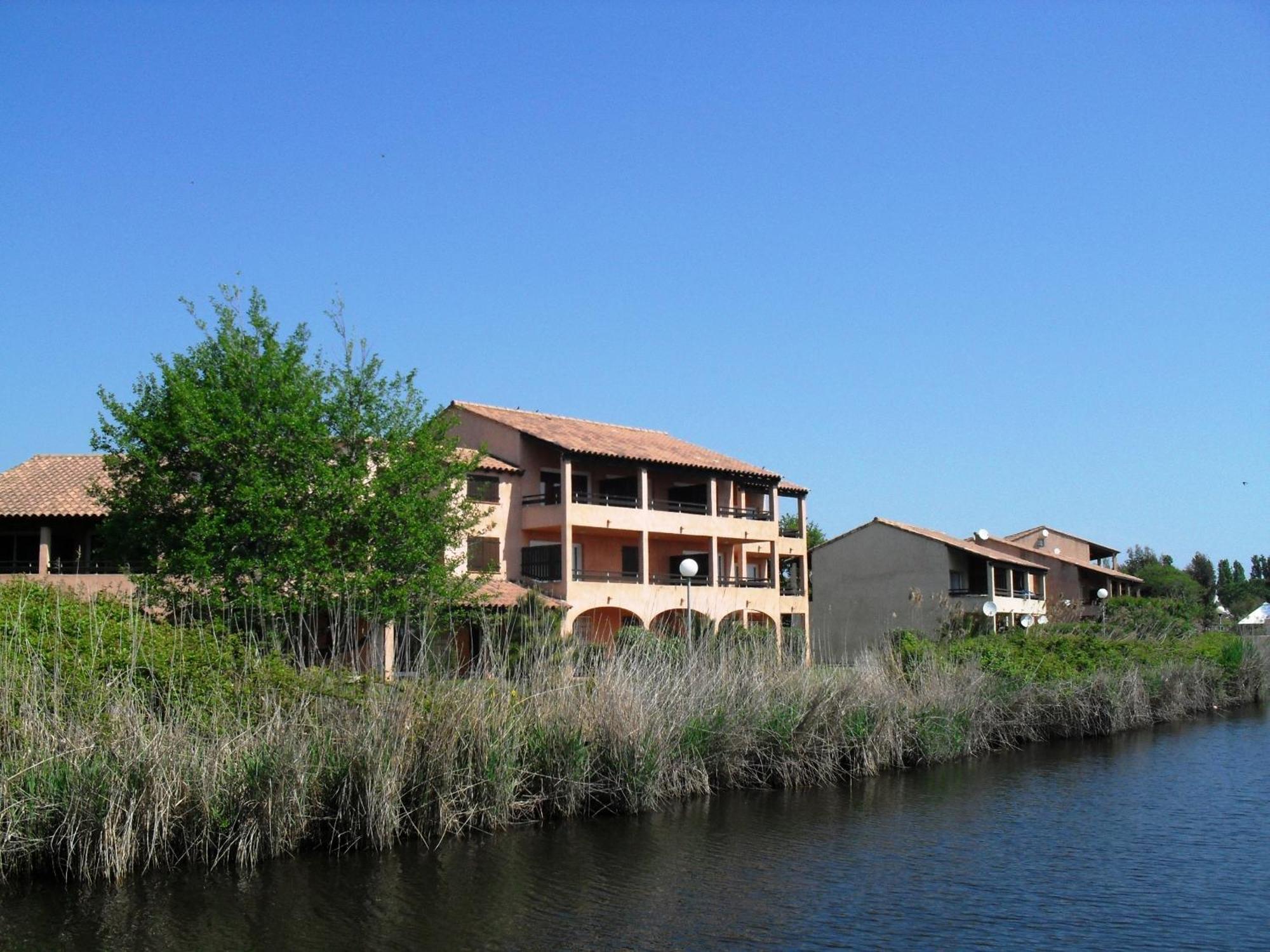 Residence De Tourisme Marina Corsa Ghisonaccia Bagian luar foto